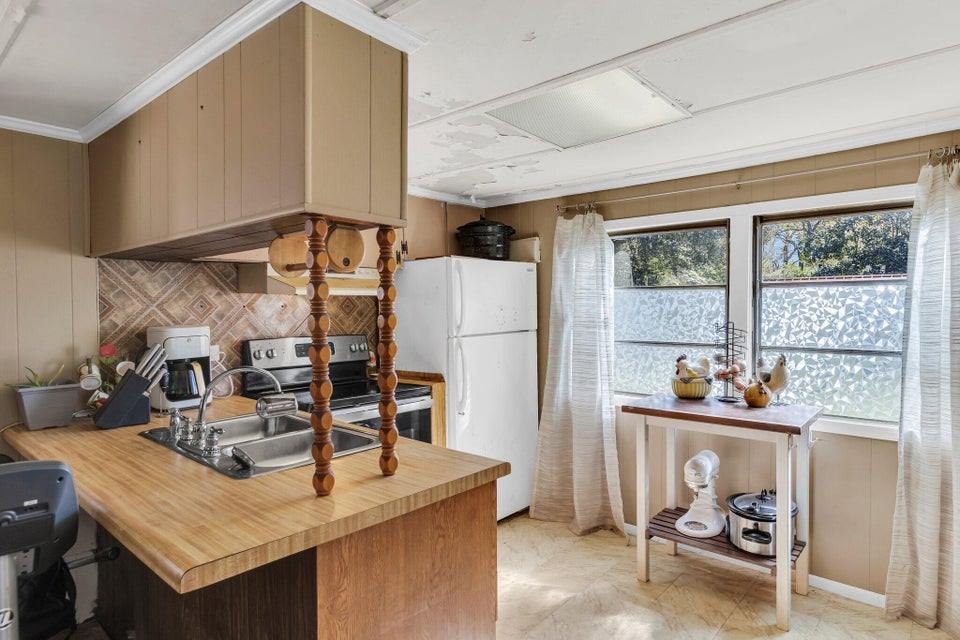 142 Moncks Corner Road Road, Eutawville, SC 29048