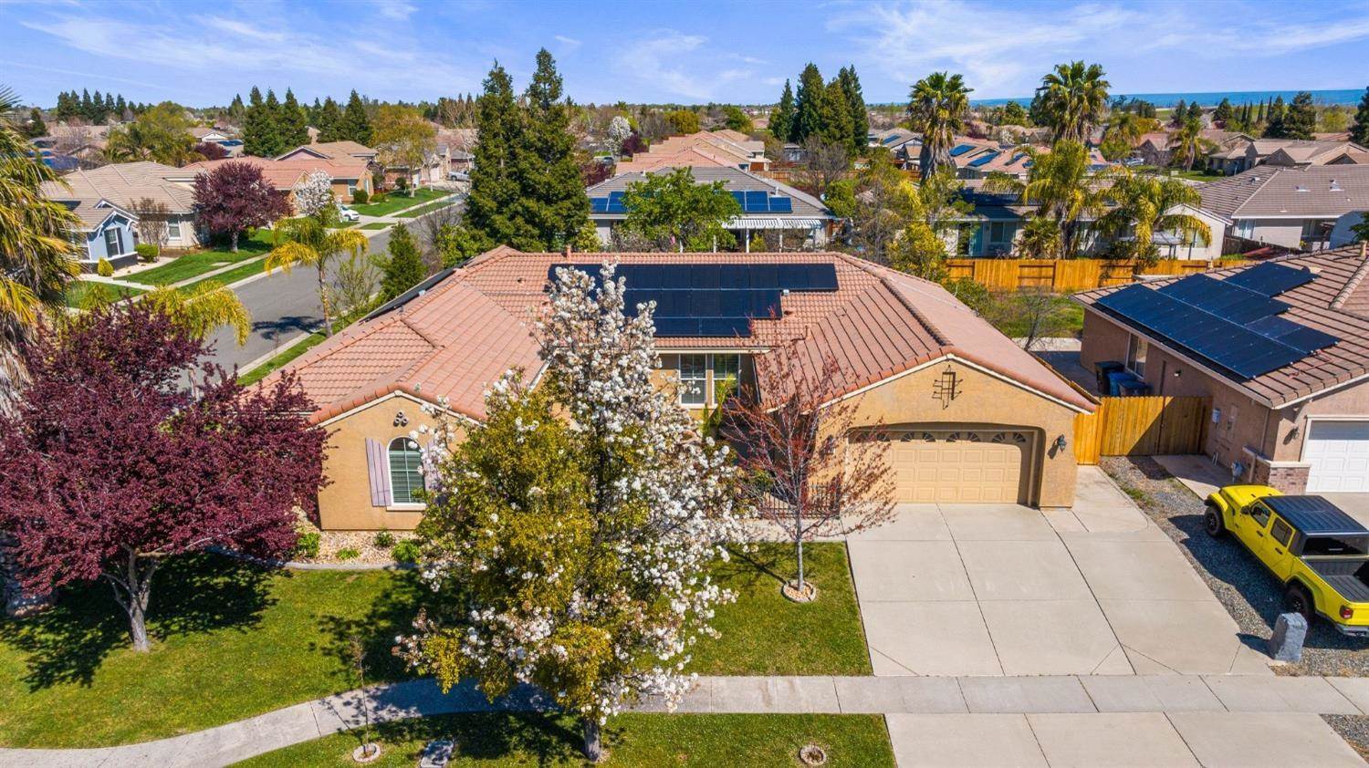 1225 Calypso Ranch Drive, Plumas Lake, CA 95961