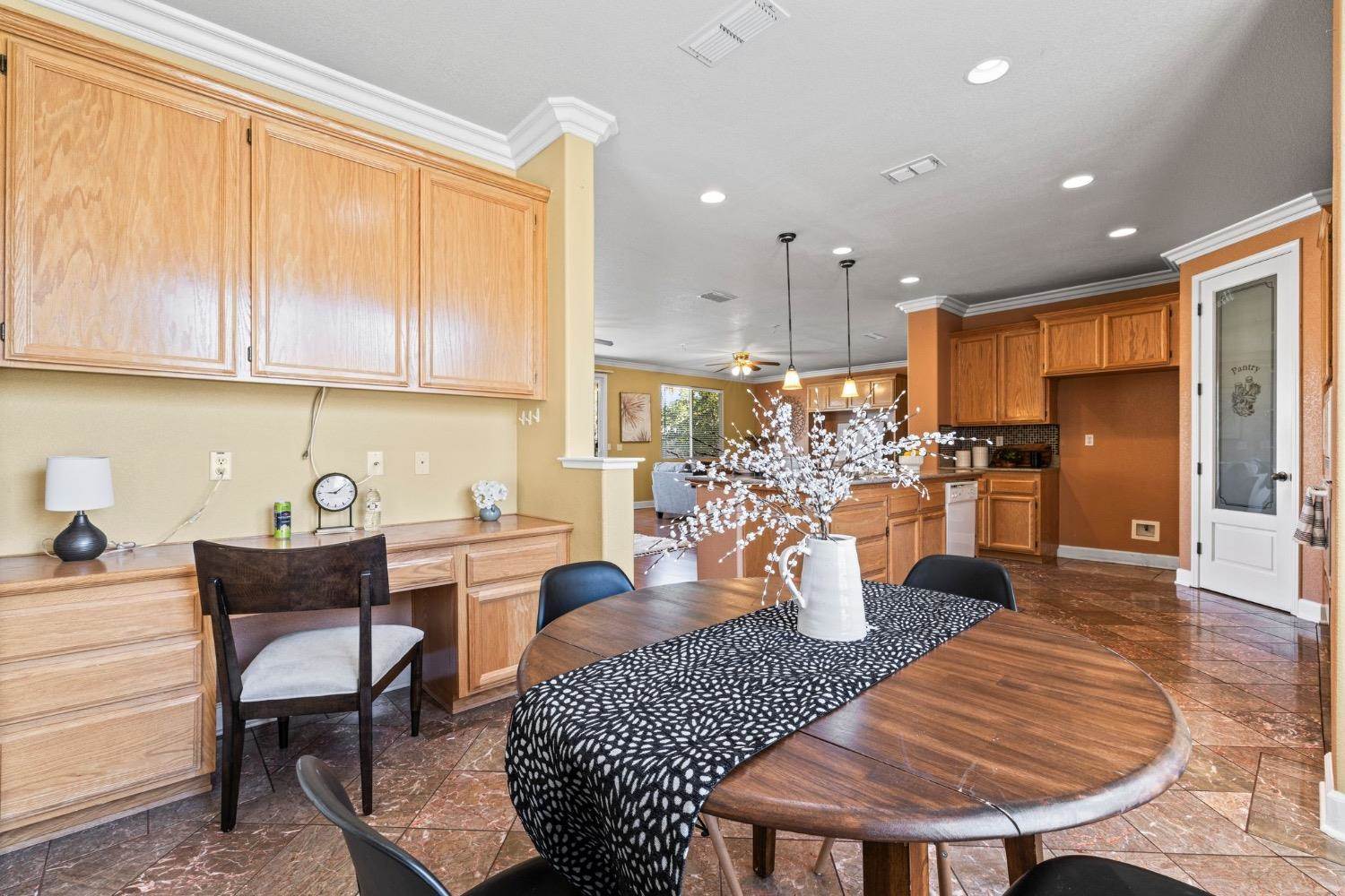 1225 Calypso Ranch Drive, Plumas Lake, CA 95961