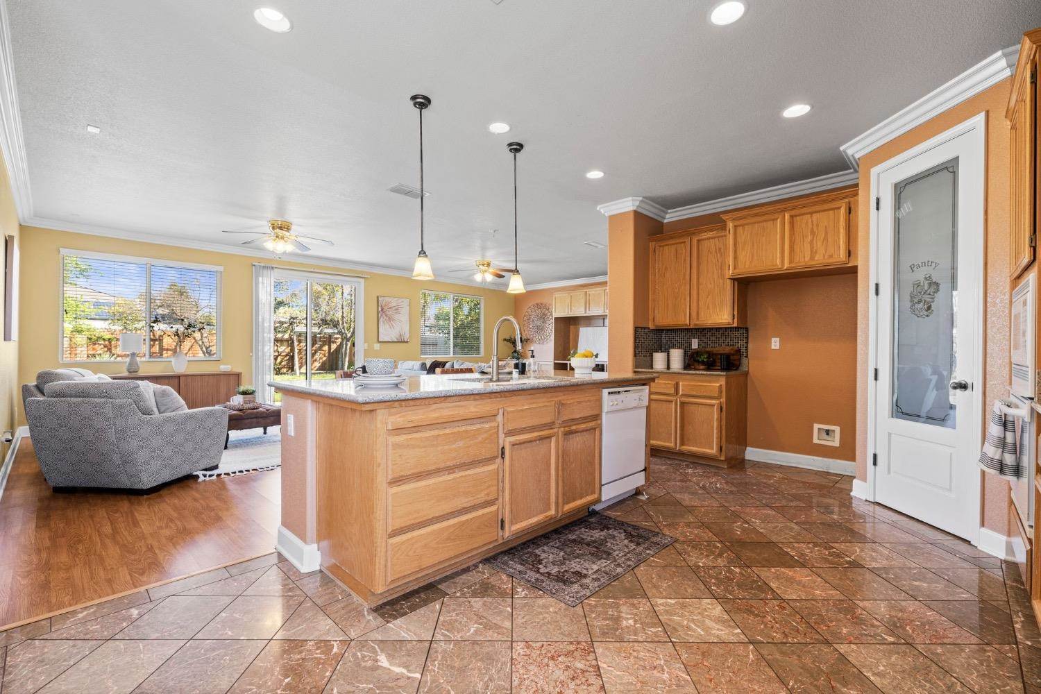 1225 Calypso Ranch Drive, Plumas Lake, CA 95961