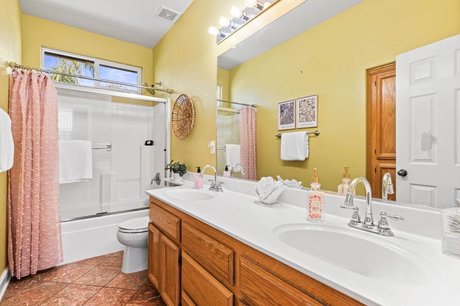 1225 Calypso Ranch Drive, Plumas Lake, CA 95961