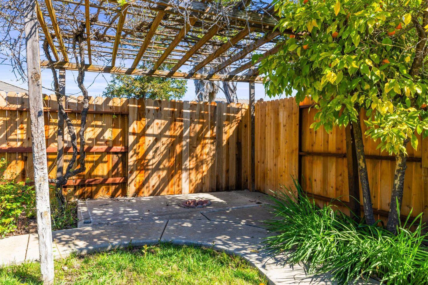 1225 Calypso Ranch Drive, Plumas Lake, CA 95961