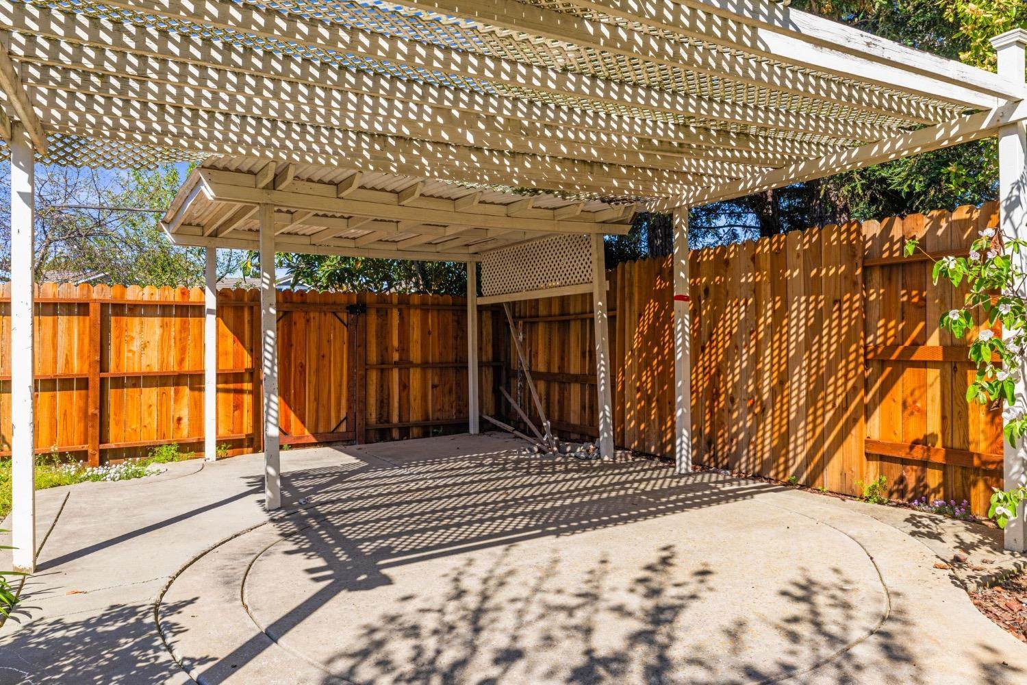 1225 Calypso Ranch Drive, Plumas Lake, CA 95961