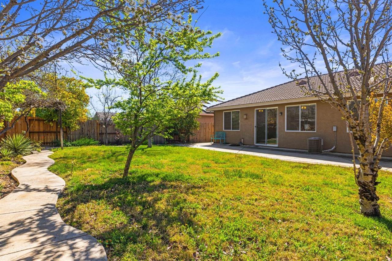 1225 Calypso Ranch Drive, Plumas Lake, CA 95961