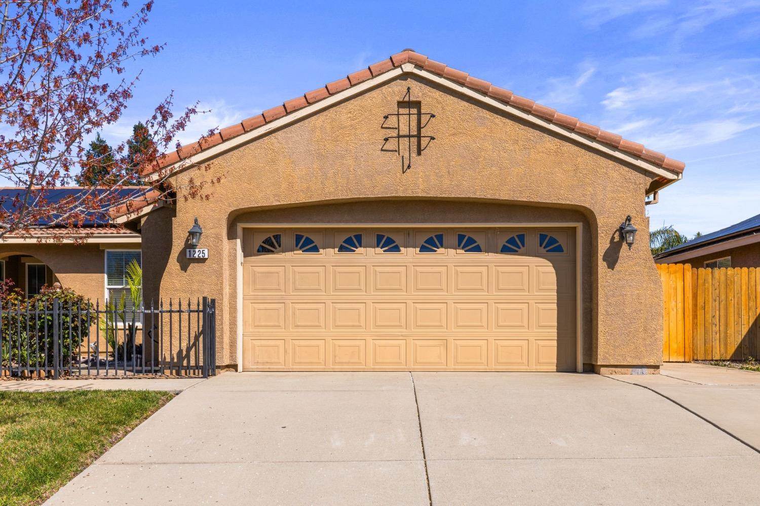 1225 Calypso Ranch Drive, Plumas Lake, CA 95961