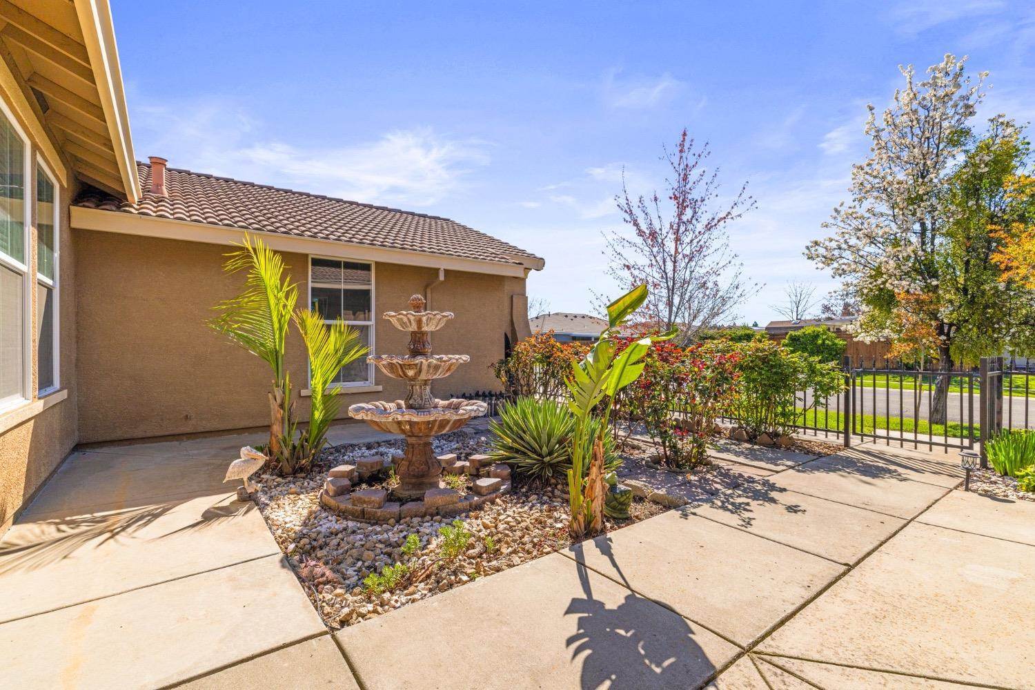 1225 Calypso Ranch Drive, Plumas Lake, CA 95961