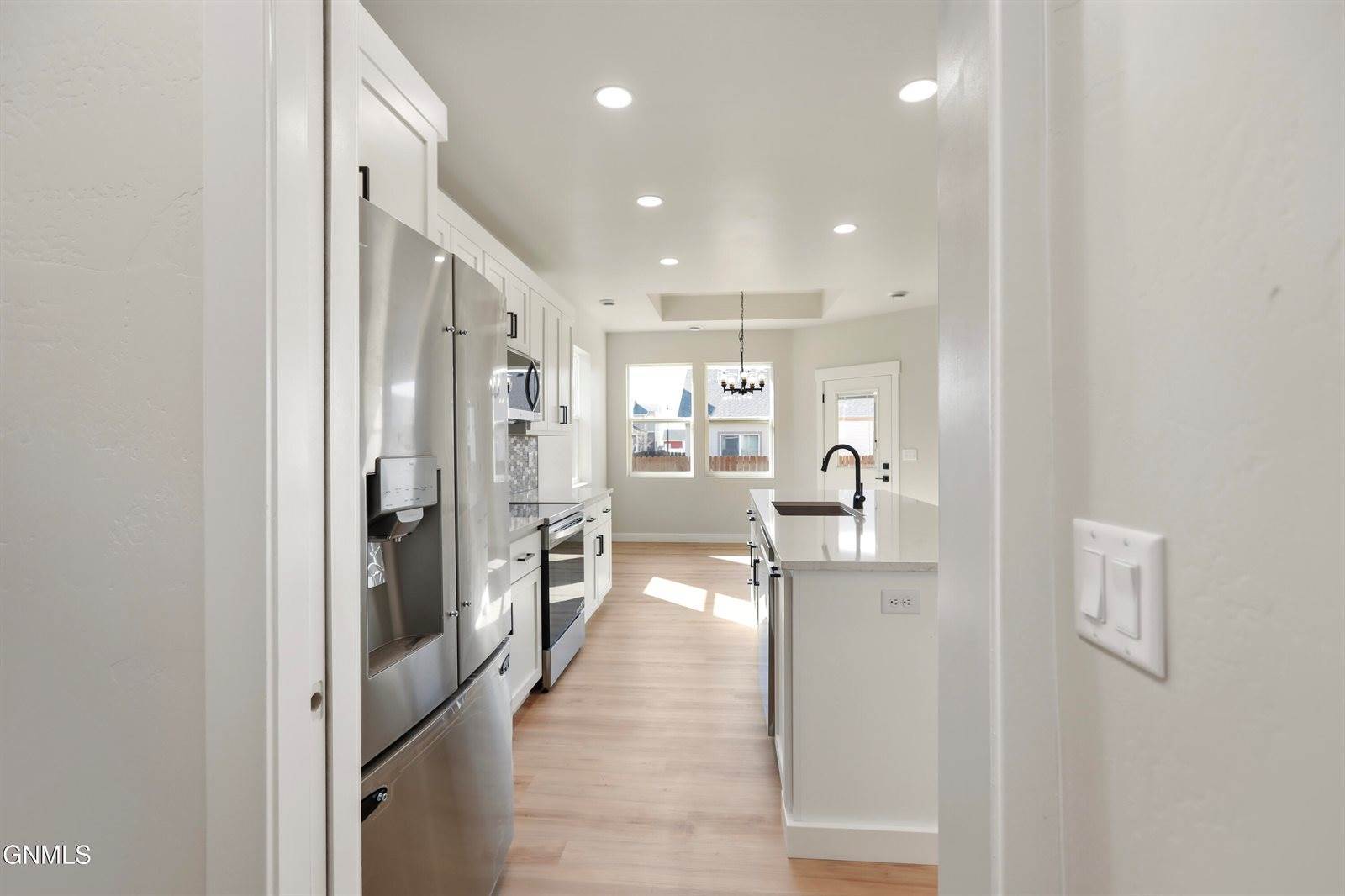 3331 34th Street West, Williston, ND 58801