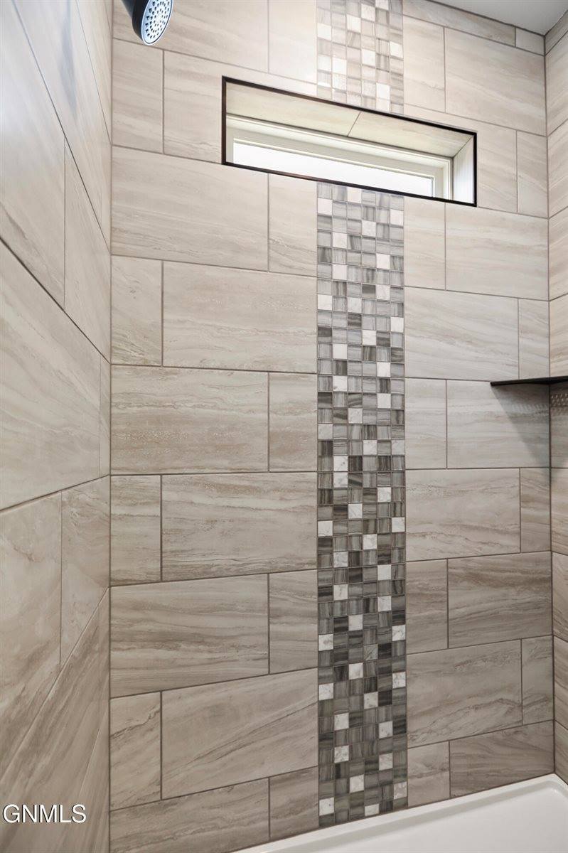 3331 34th Street West, Williston, ND 58801