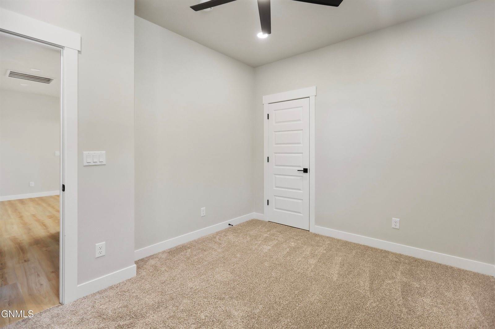 3331 34th Street West, Williston, ND 58801