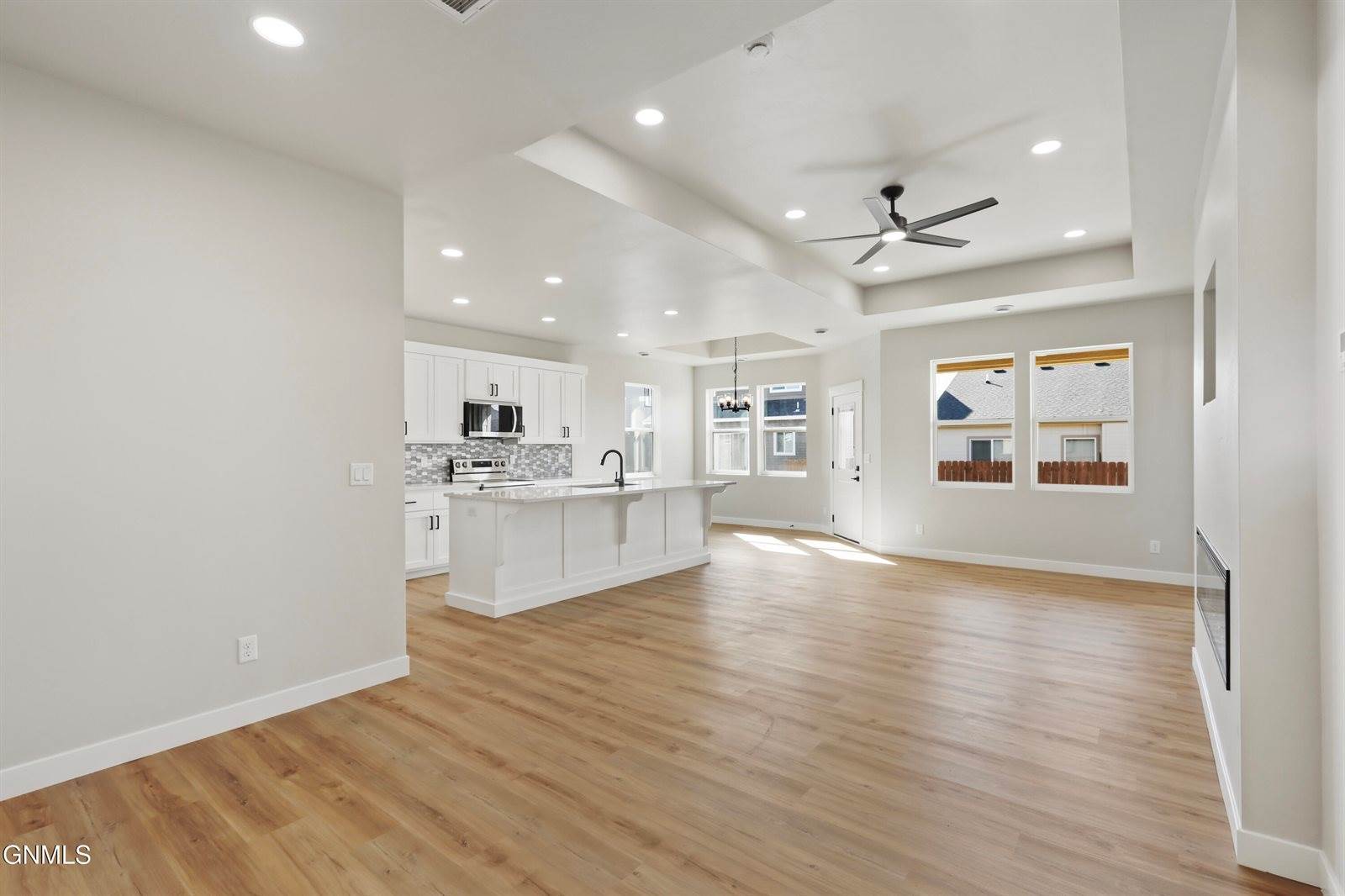 3331 34th Street West, Williston, ND 58801