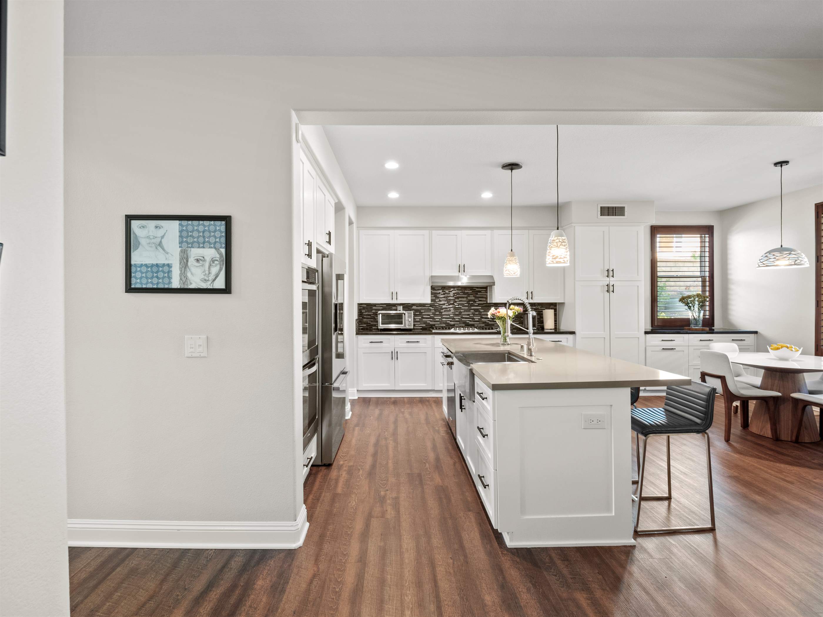22136 Crestline Trail, Saugus, CA 91390