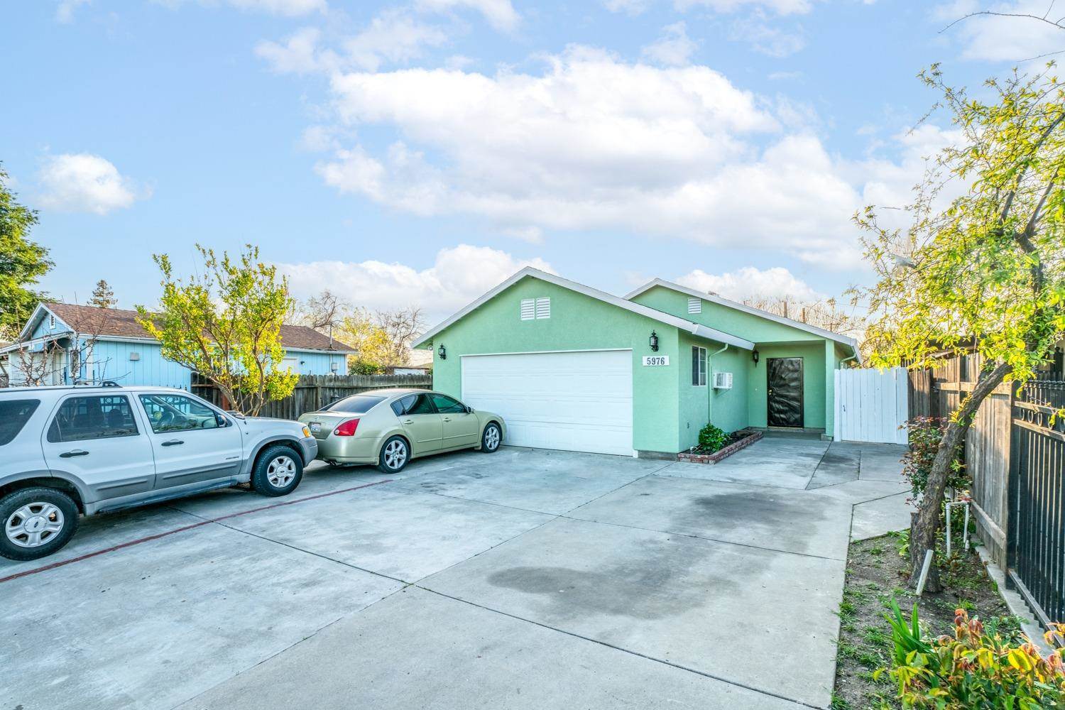 5976 Power Inn Road, Sacramento, CA 95824