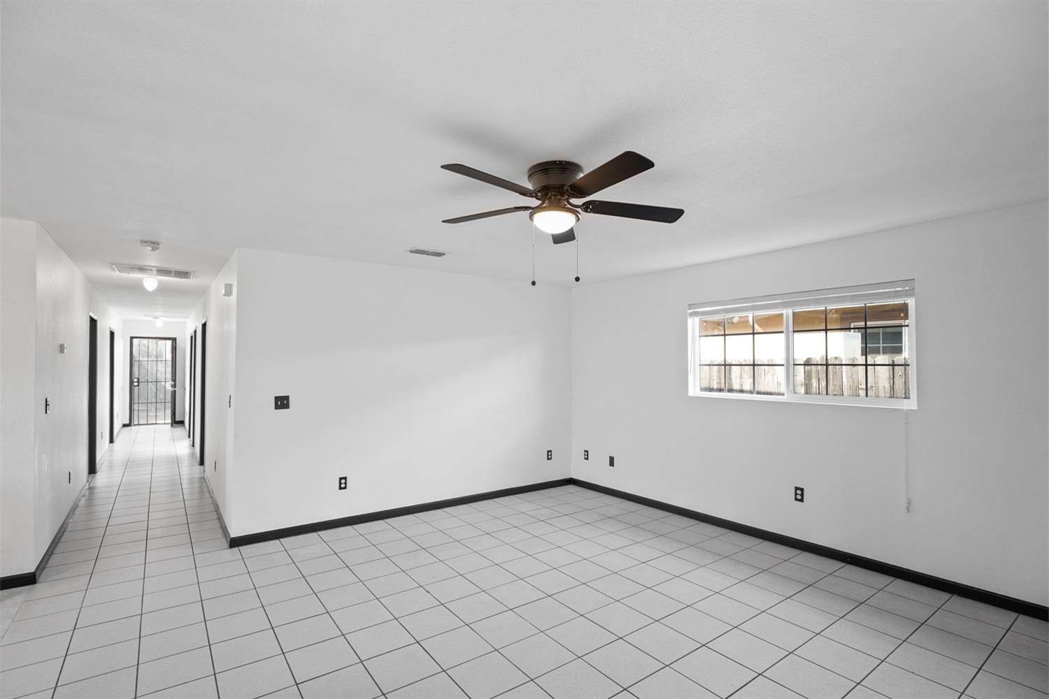 5976 Power Inn Road, Sacramento, CA 95824