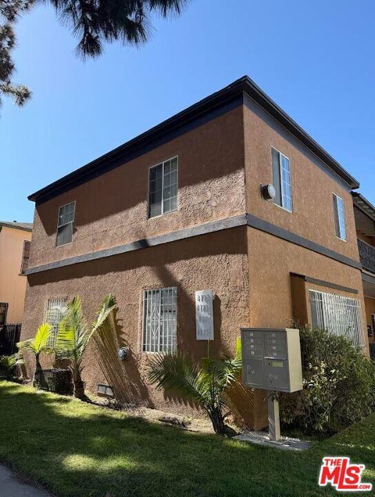 4173 Leimert Boulevard, Los Angeles, CA 90008