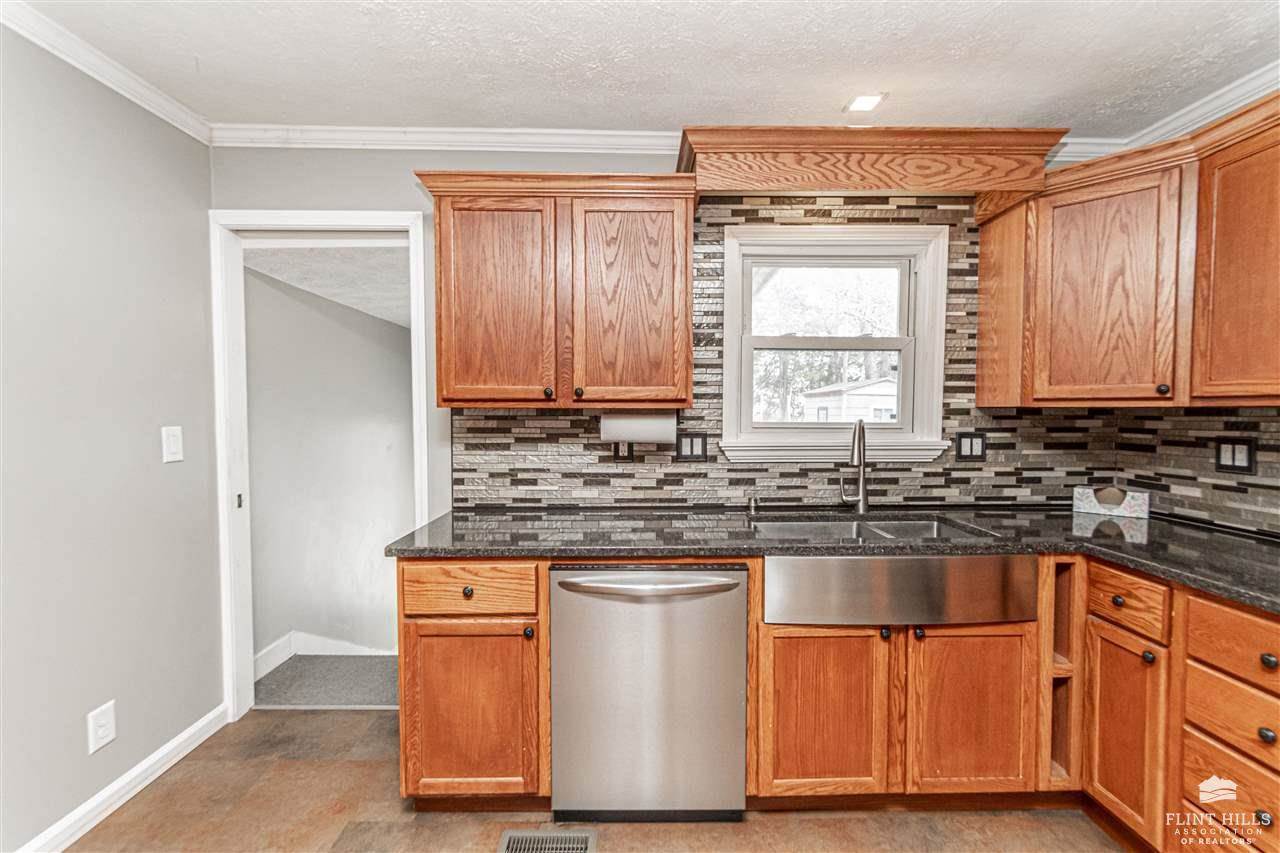 518 West Ash Street, Junction City, KS 66441