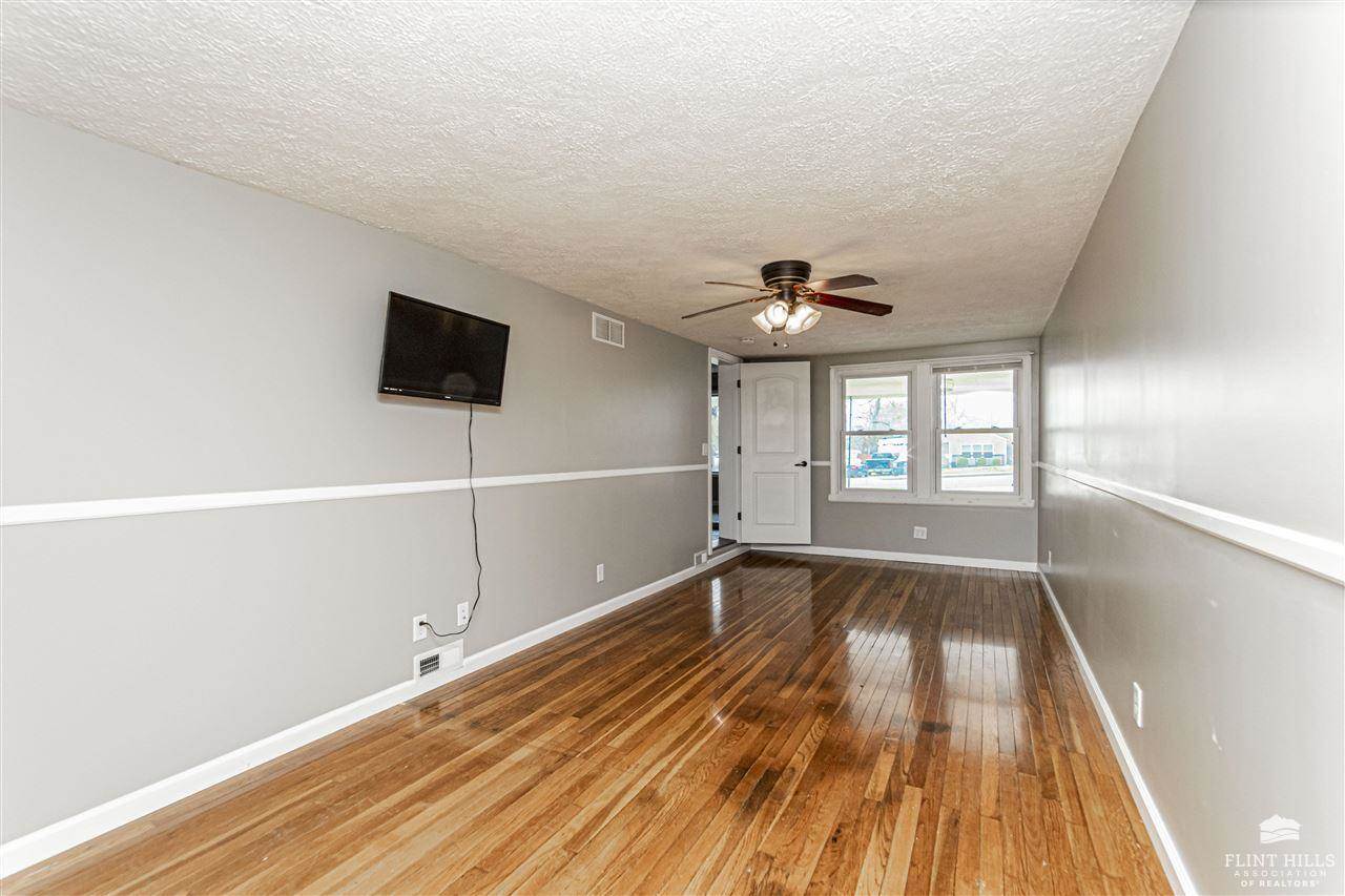 518 West Ash Street, Junction City, KS 66441