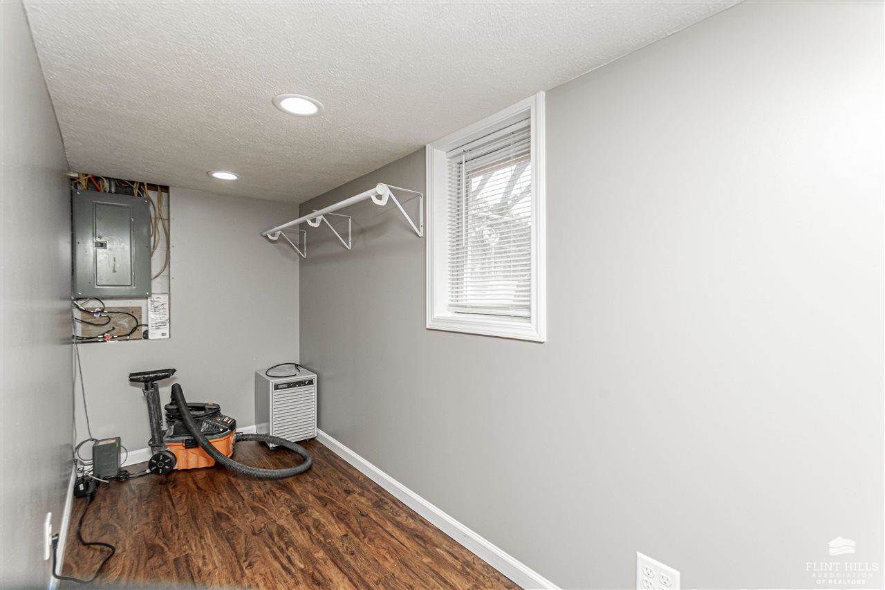 518 West Ash Street, Junction City, KS 66441