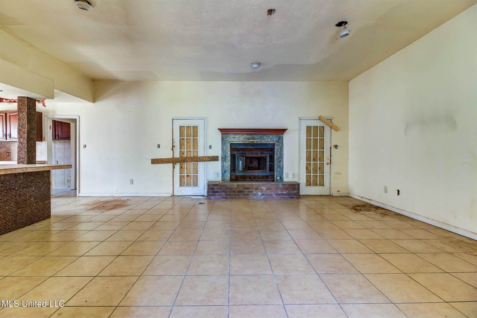 1305 Pine Street, Gulfport, MS 39507