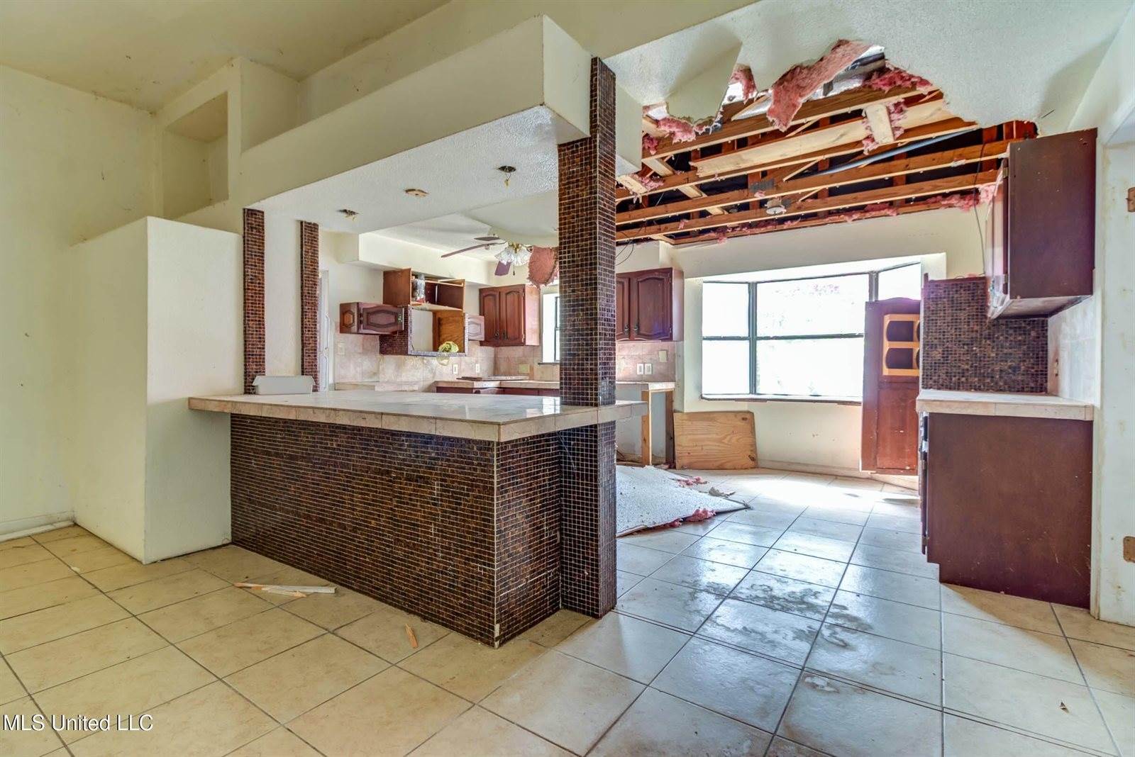 1305 Pine Street, Gulfport, MS 39507