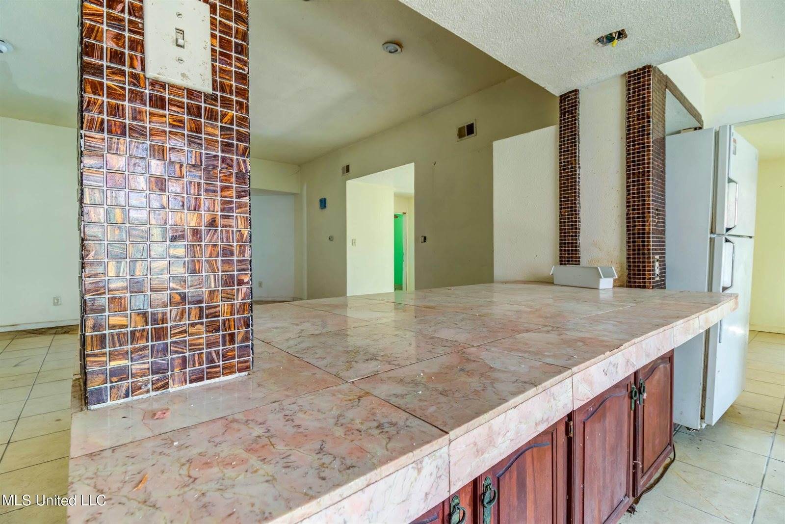 1305 Pine Street, Gulfport, MS 39507
