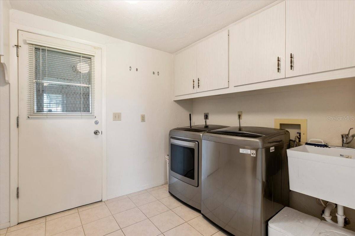 3626 Medford Lane, Sarasota, FL 34232