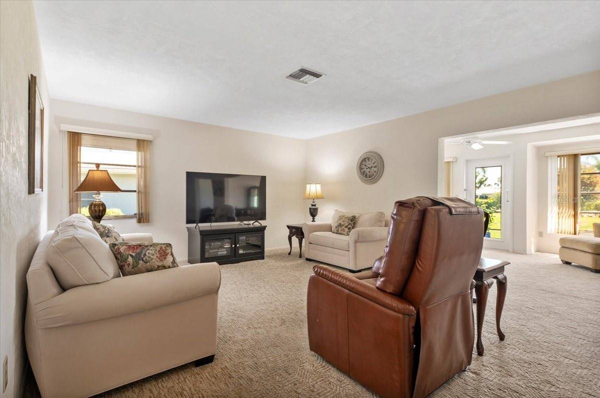 3626 Medford Lane, Sarasota, FL 34232