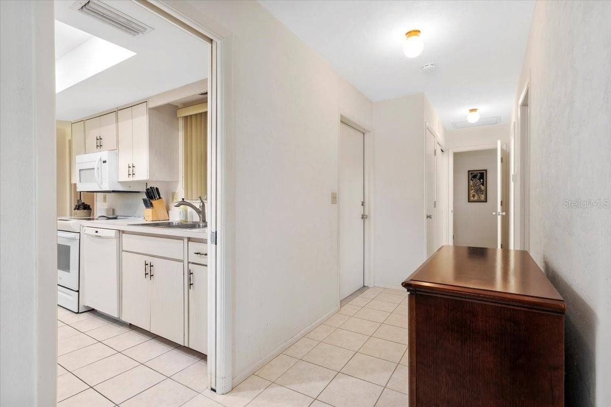 3626 Medford Lane, Sarasota, FL 34232