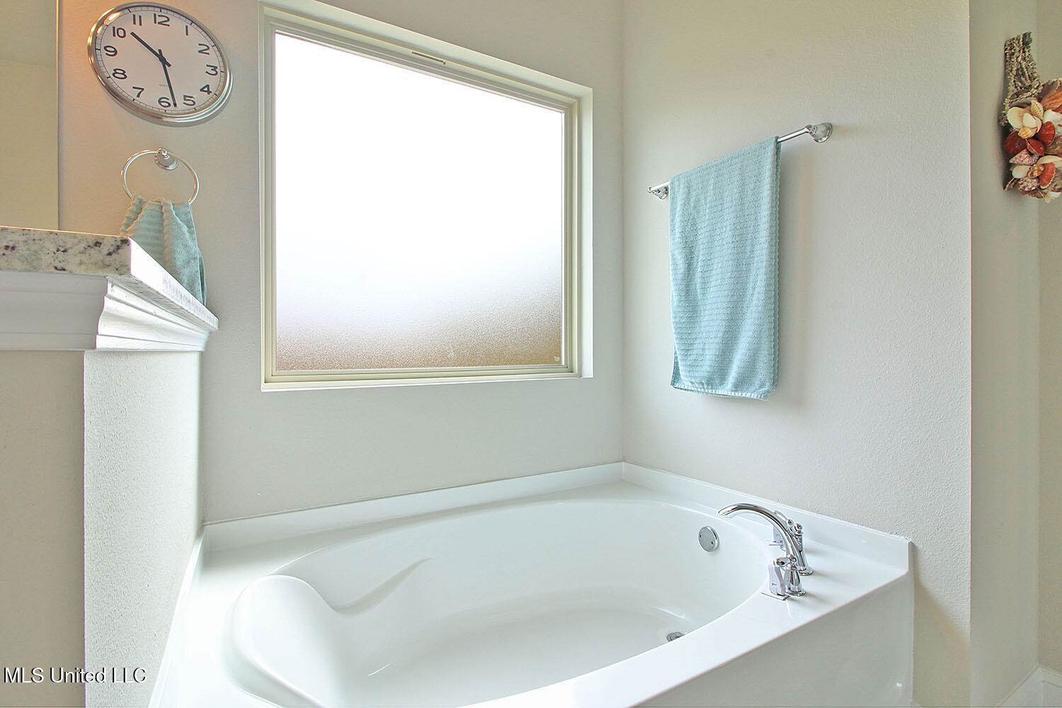 1224 Carraway Cove, Ocean Springs, MS 39564