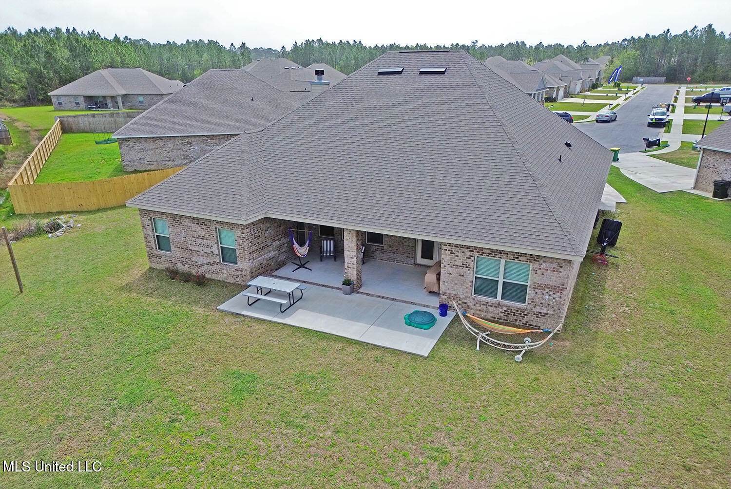 1224 Carraway Cove, Ocean Springs, MS 39564