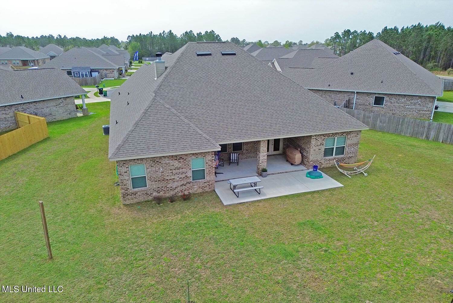1224 Carraway Cove, Ocean Springs, MS 39564