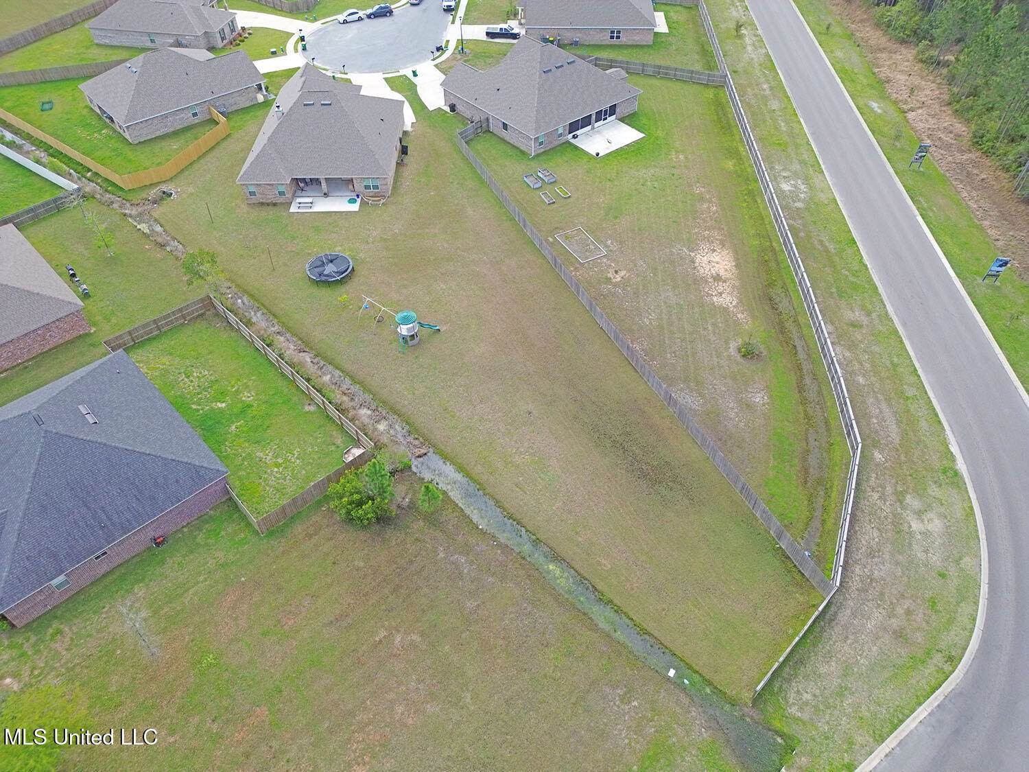 1224 Carraway Cove, Ocean Springs, MS 39564