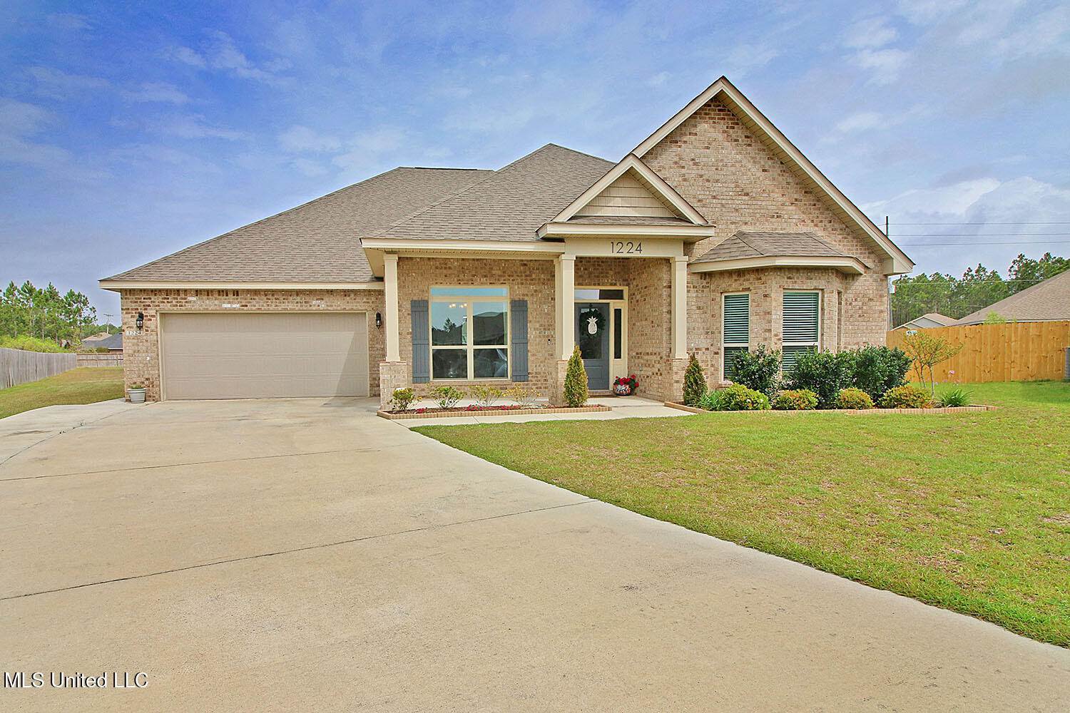 1224 Carraway Cove, Ocean Springs, MS 39564