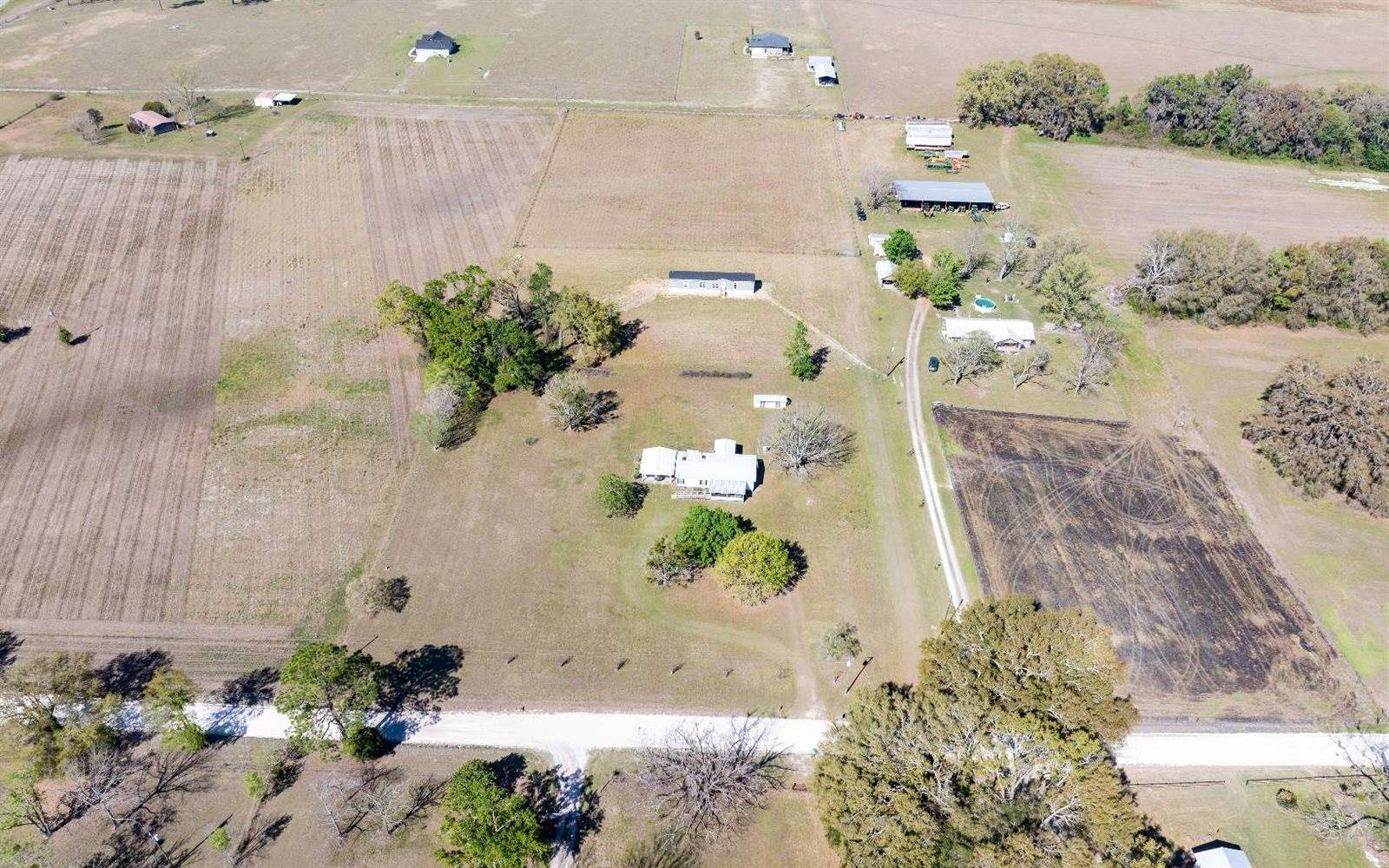 1884 SW Haltiwanger Rd, Lake City, FL 32024