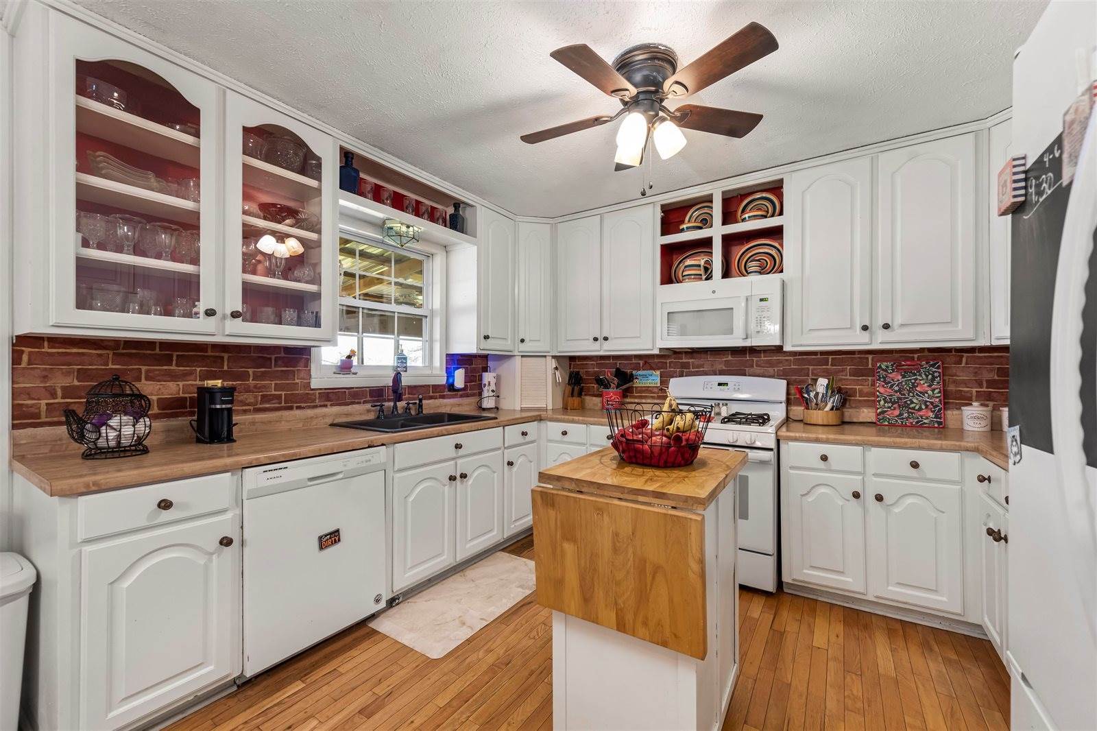 3450 Co Rd 1682, Cullman, AL 35058