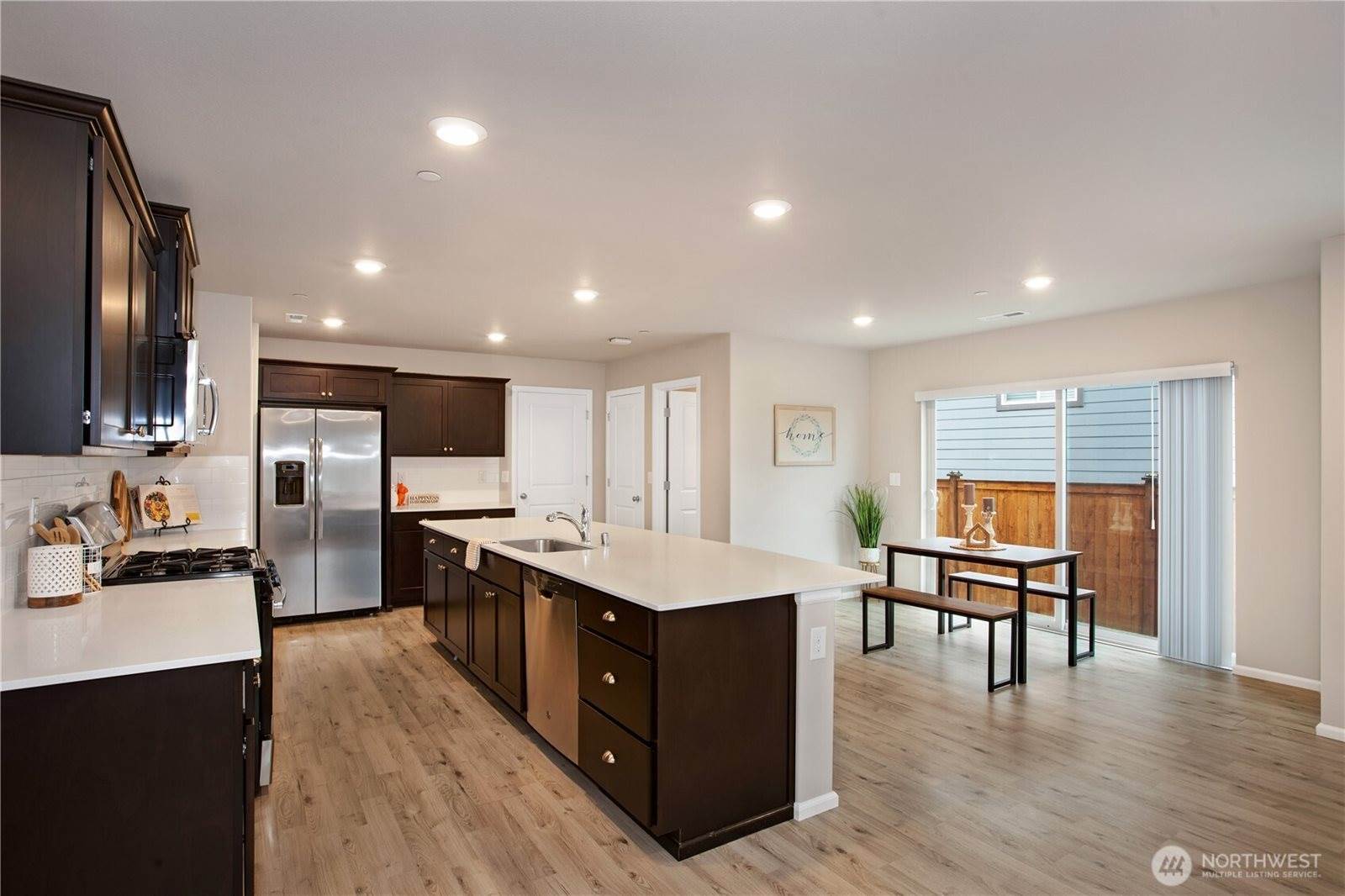 3448 Hoffman Hill Boulevard, Dupont, WA 98327