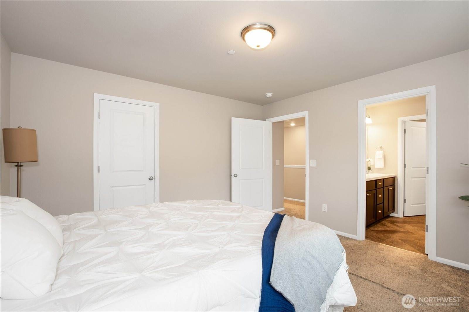 3448 Hoffman Hill Boulevard, Dupont, WA 98327