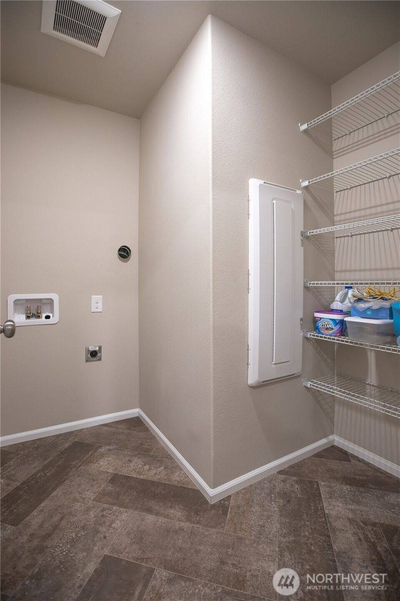 3448 Hoffman Hill Boulevard, Dupont, WA 98327