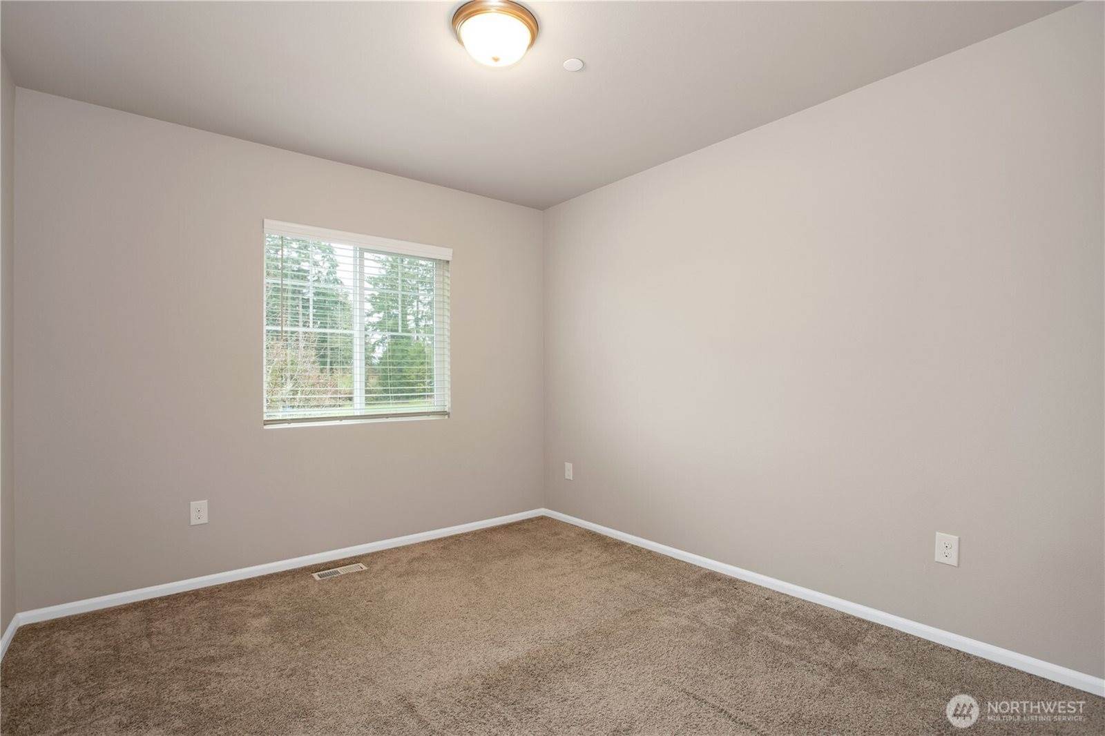 3448 Hoffman Hill Boulevard, Dupont, WA 98327