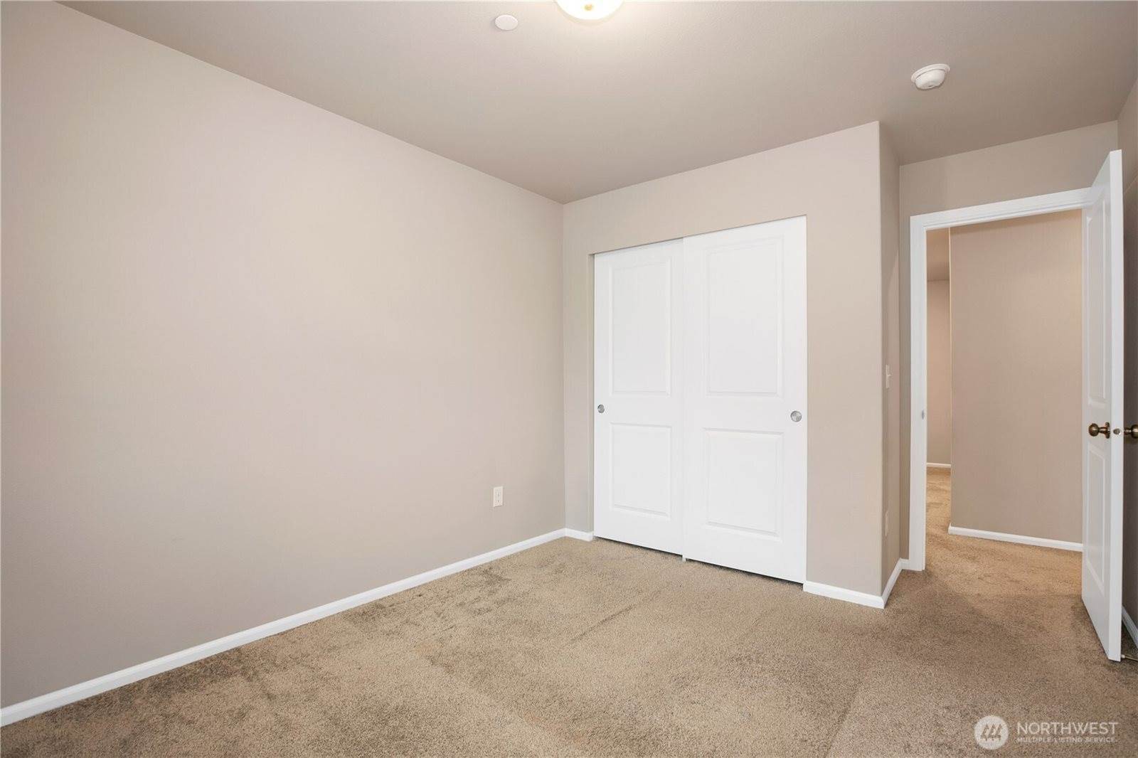 3448 Hoffman Hill Boulevard, Dupont, WA 98327