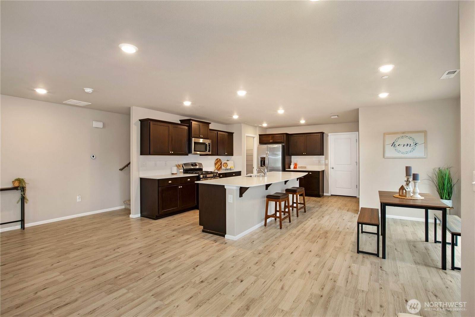 3448 Hoffman Hill Boulevard, Dupont, WA 98327