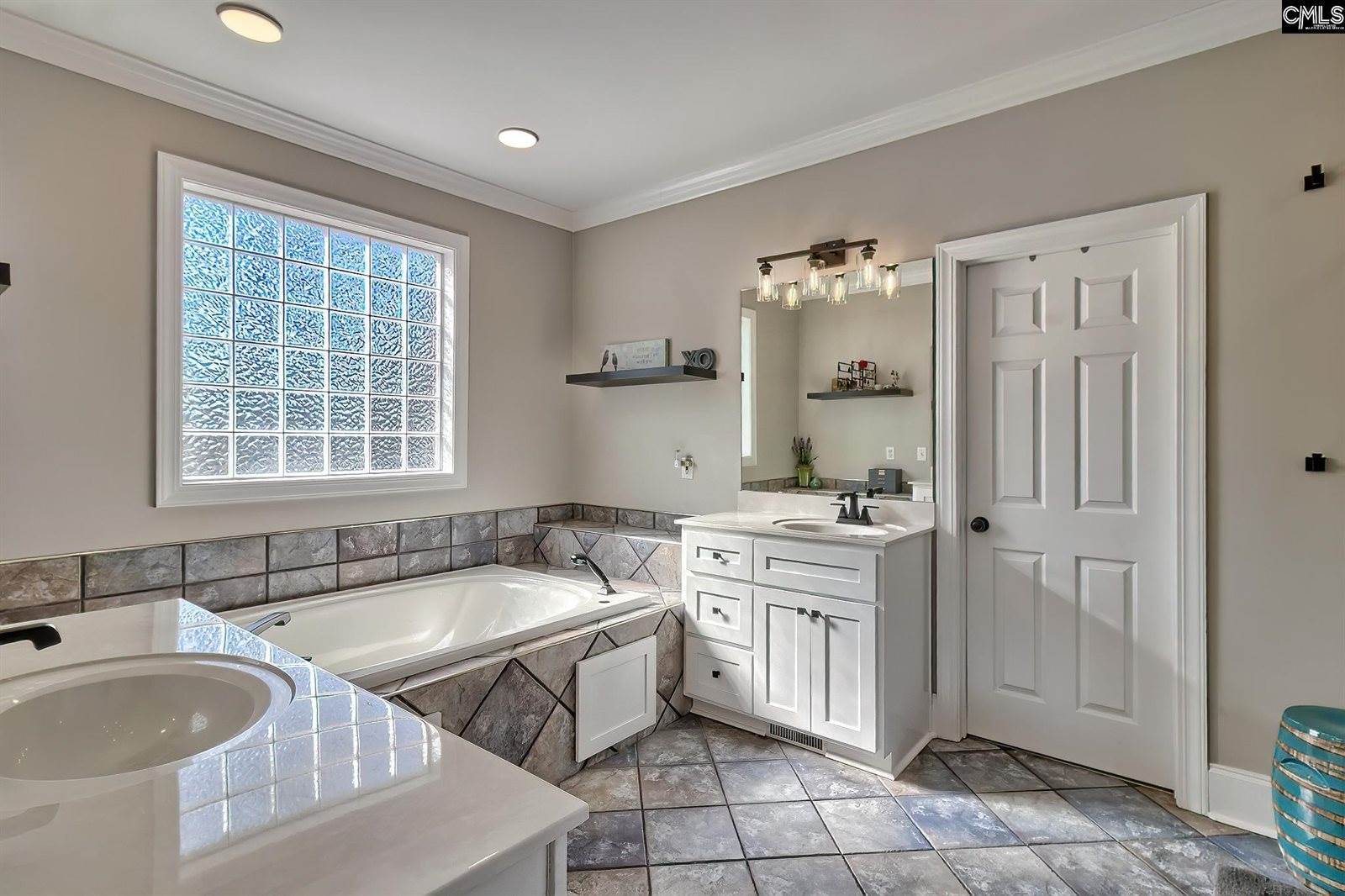 437 Caro, Chapin, SC 29036