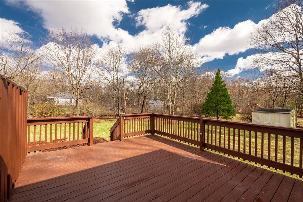 158 W Bacon St, Plainville, MA 02762