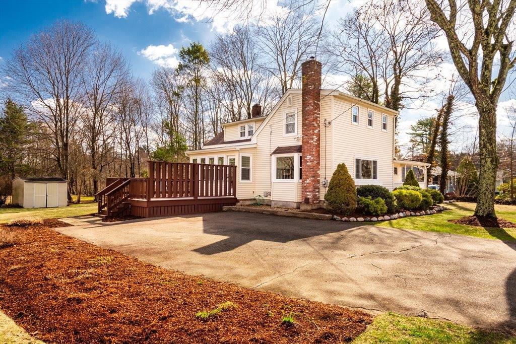 158 W Bacon St, Plainville, MA 02762