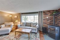 158 W Bacon St, Plainville, MA 02762