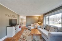 158 W Bacon St, Plainville, MA 02762