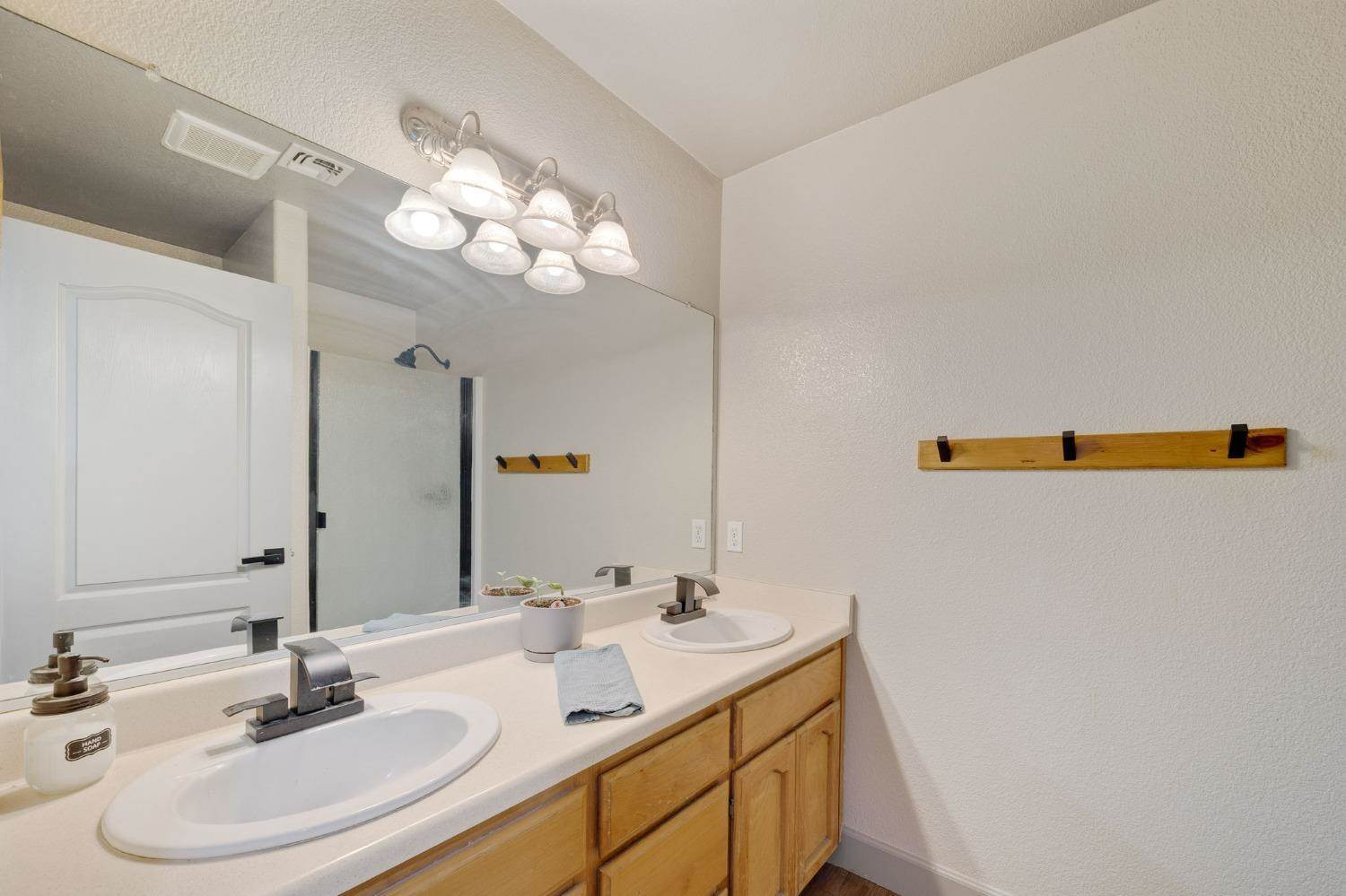 5065 Kellogg Road, Sutter, CA 95982