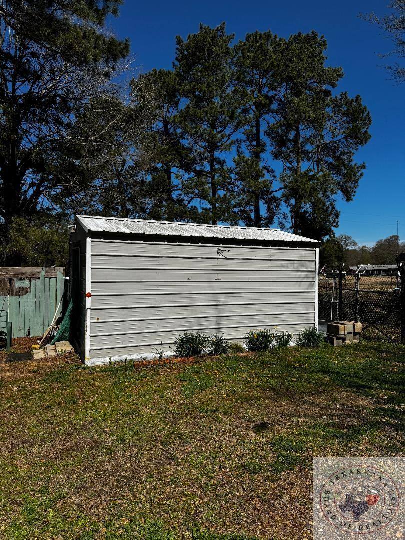 3 & 4 Wood Pl, Hooks, TX 75561