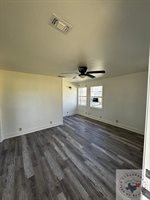 3 & 4 Wood Pl, Hooks, TX 75561