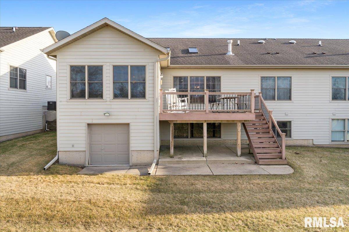 1506 17TH Street, De Witt, IA 52742