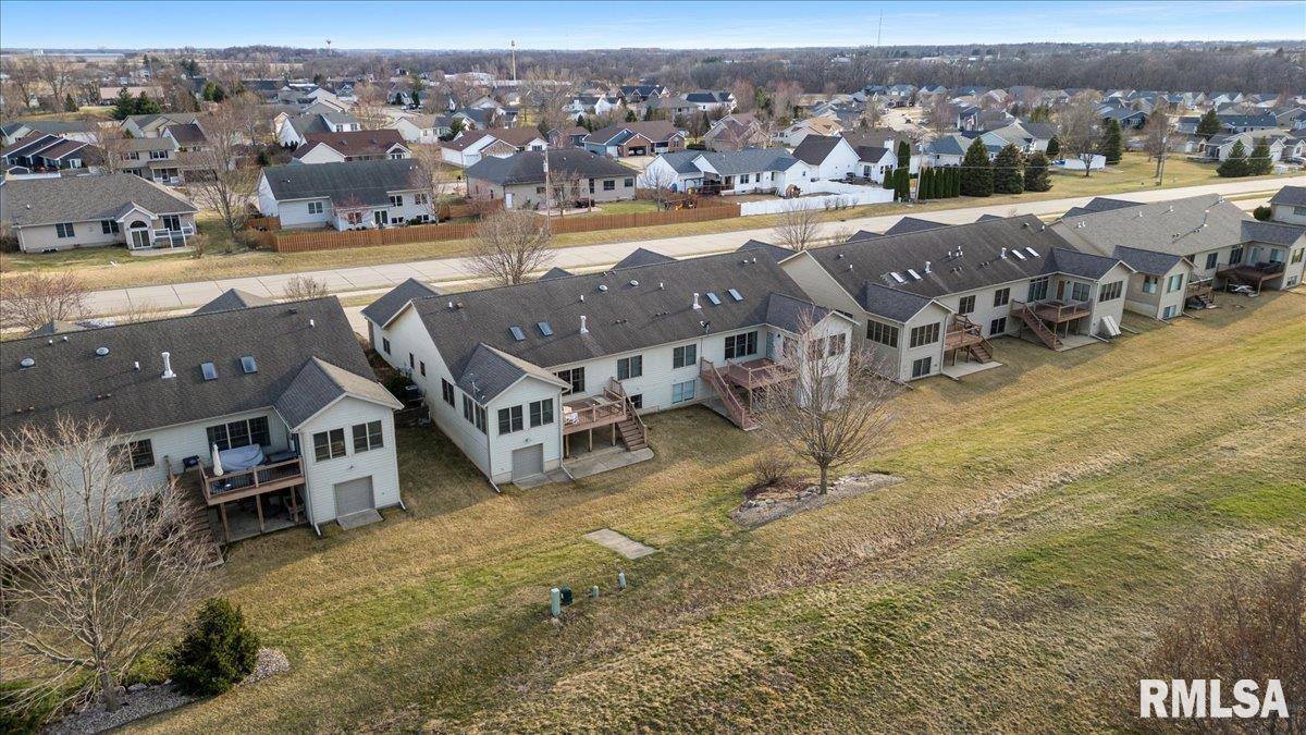 1506 17TH Street, De Witt, IA 52742